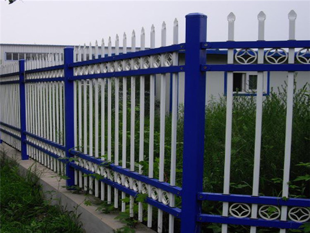 廠區(qū)鋅鋼護欄圖片2 廠區(qū)鋅鋼護欄圖片2