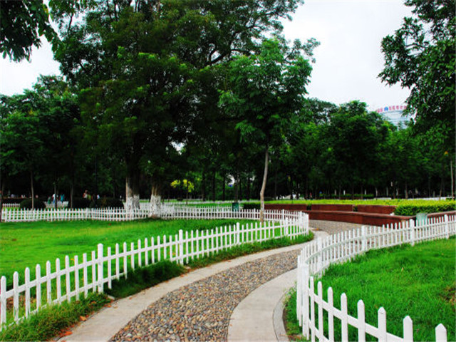 鋅鋼草坪護(hù)欄 鋅鋼草坪護(hù)欄